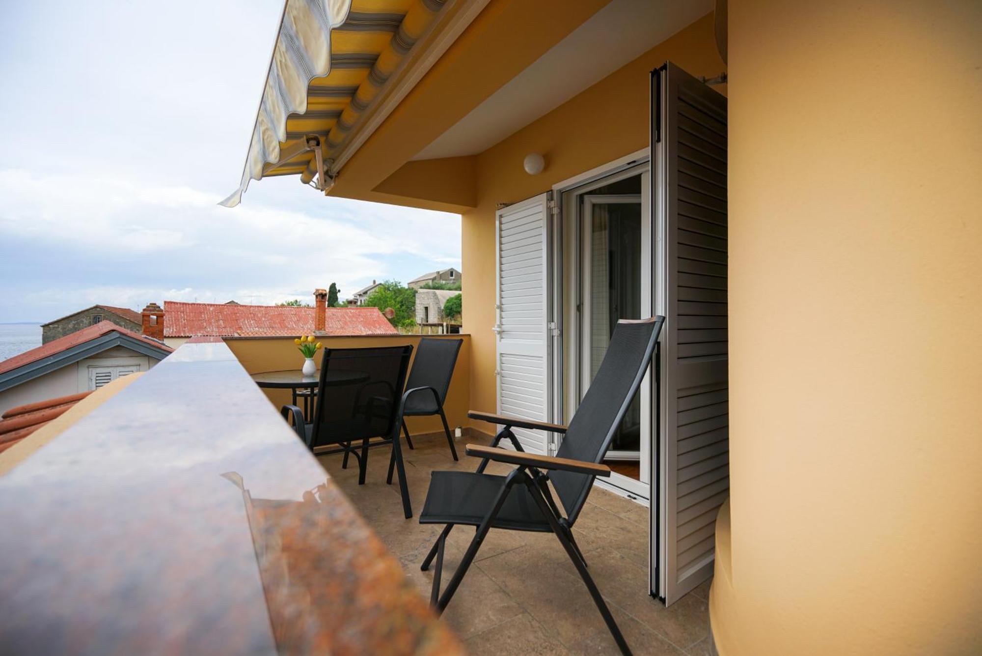 Apartments Osljak 普莱克 外观 照片