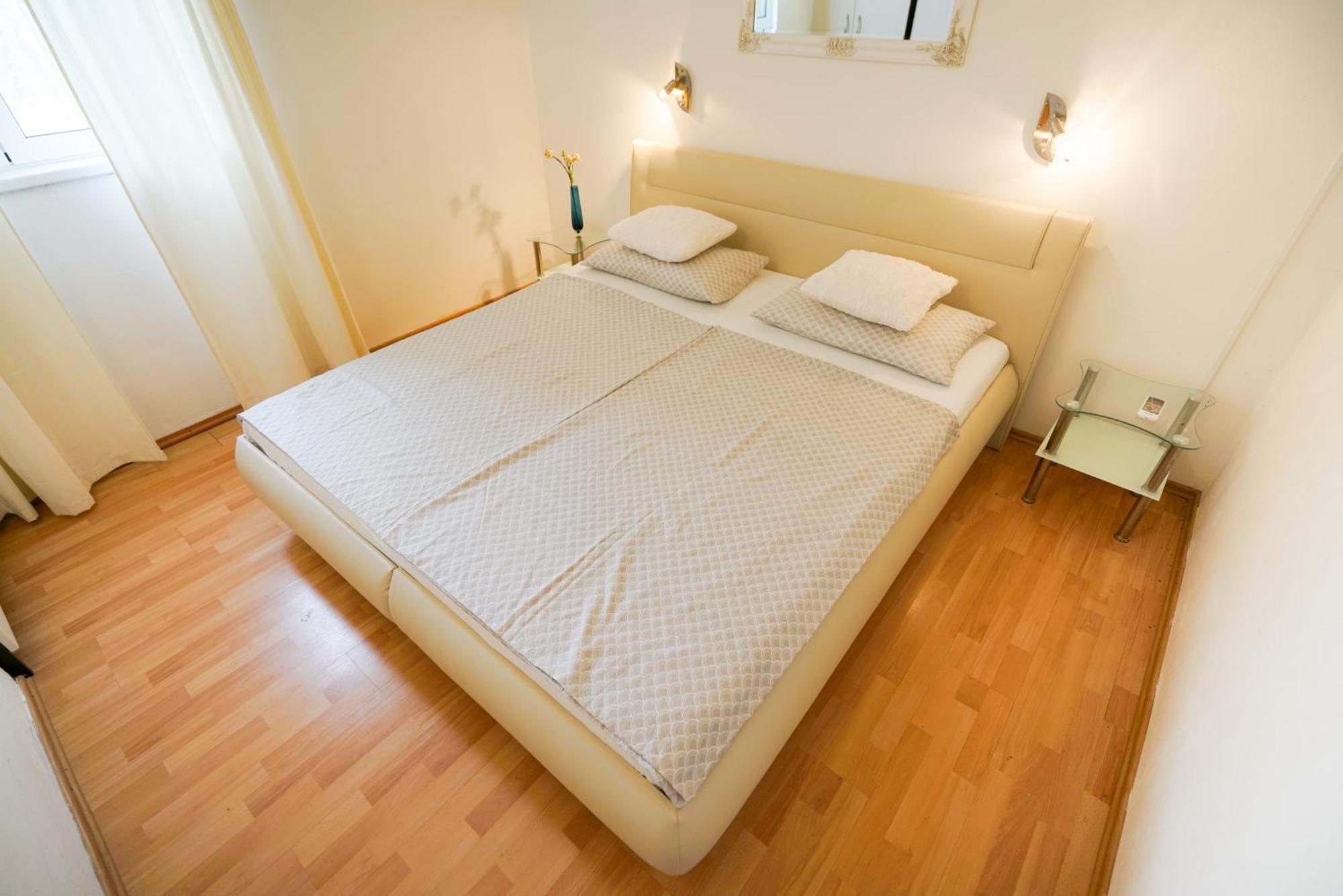 Apartments Osljak 普莱克 外观 照片